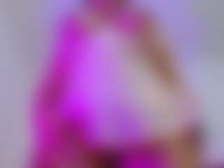 Live cam show with marianahott4 - Living Room on Camsoda