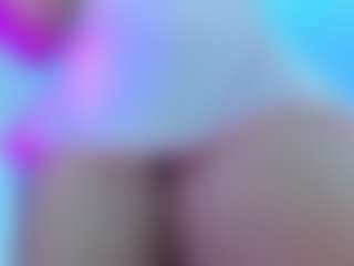 Live cam show with marianahott4 - Oil on MyBangCams