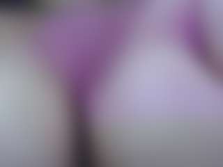 Live cam show with marianahott4 - Shaved on SmokeAndPoke