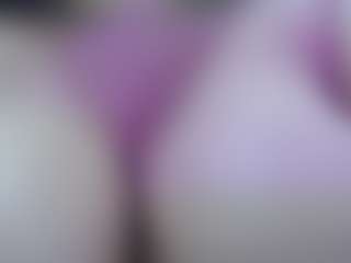 Live cam show with marianahott4 - Athletic on CamClone