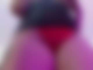 Live cam show with marianahott4 - Oil on instabang