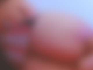 Live cam show with marianahott4 - Oil on WildCum