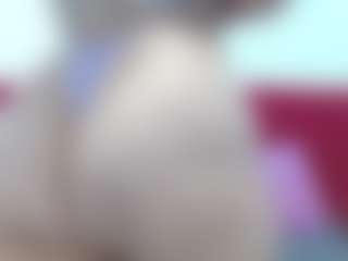 Live cam show with marianahott4 - Oil on CamSodaAdn
