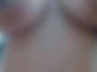 Live cam show with marianahott4 - Athletic on googirlz