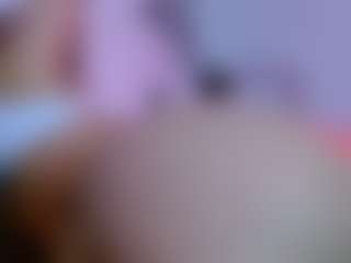 Live cam show with marianahott4 - Cute on CamClone