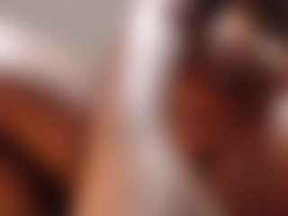 Live cam show with Alhanamiller - Ebony HD on livesuperchat.net