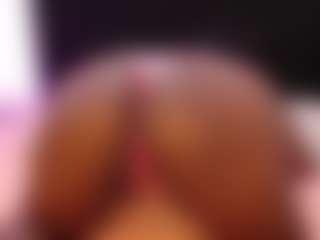 Live cam show with Alhanamiller - Gag on sexylive.show