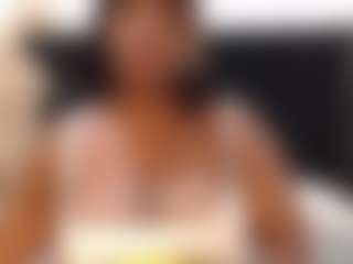 Live cam show with Alhanamiller - Ride on mypornchat.com