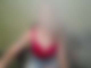BreeTerner MILF webcam performer live streaming