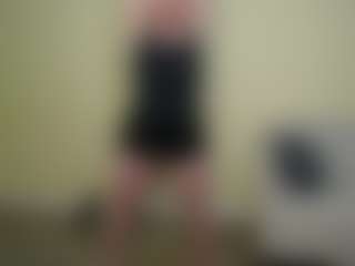 Live cam show with BreeTerner - Skinny MILF on CamClone