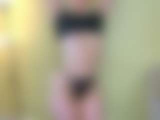Live cam show with BreeTerner - Thin on boobsie.com