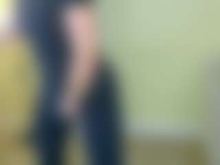 Live cam show with BreeTerner - Thin on xDating