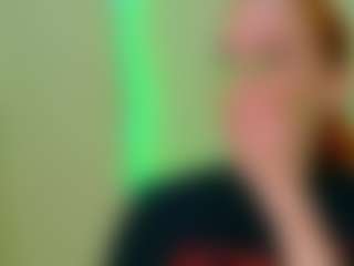 Live cam show with BreeTerner - Skinny MILF on livesuperchat.net