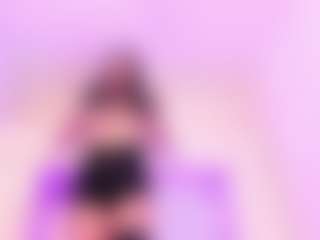 Live cam show with ScarlettBabee - Skinny on camwithhim.com