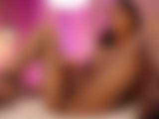 Chloe-Cherry21's Live Sex Cam Show