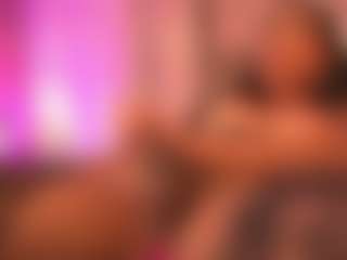 Chloe-Cherry21's Live Sex Cam Show