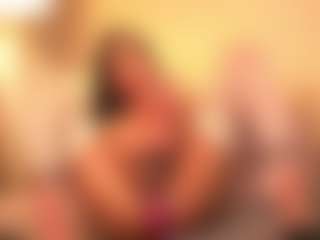 Live cam show with Chloe-Cherry21 - Colombia on Camming Site