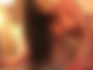 Live cam show with Chloe-Cherry21 - Muscular on Camiplay Live