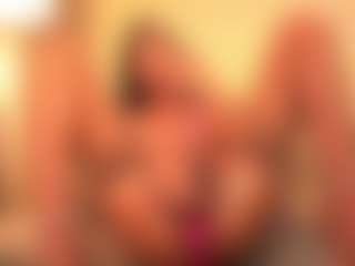 Live cam show with Chloe-Cherry21 - Big Cock on livesuperchat.net