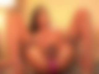 Chloe-Cherry21's Live Sex Cam Show