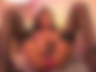 Live cam show with Chloe-Cherry21 - Muscular on Camsoda