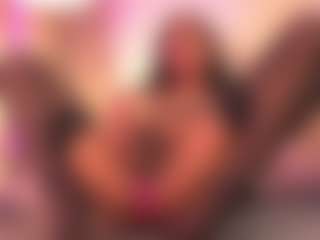 Chloe-Cherry21's Live Sex Cam Show