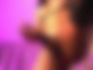 Chloe-Cherry21's Live Sex Cam Show