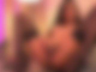 Chloe-Cherry21's Live Sex Cam Show