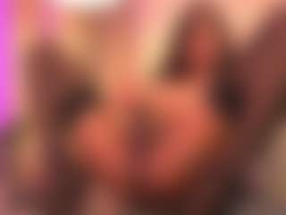Chloe-Cherry21's Live Sex Cam Show