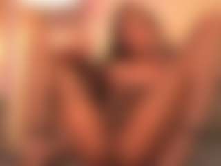 Live cam show with Chloe-Cherry21 - Average on slutload