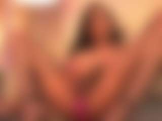 Live cam show with Chloe-Cherry21 - Colombia on Camversity