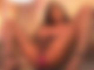 Chloe-Cherry21's Live Sex Cam Show