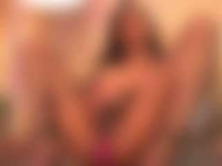 Chloe-Cherry21's Live Sex Cam Show