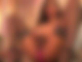 Chloe-Cherry21's Live Sex Cam Show