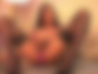 Live cam show with Chloe-Cherry21 - Average on fuck-show.com