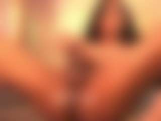 Chloe-Cherry21's Live Sex Cam Show