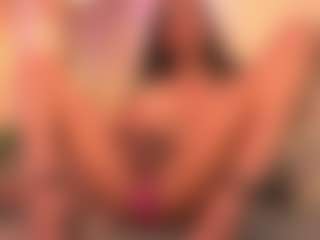 Chloe-Cherry21's Live Sex Cam Show