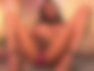 Chloe-Cherry21's Live Sex Cam Show