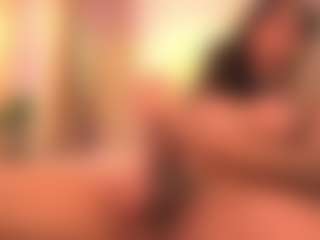 Chloe-Cherry21's Live Sex Cam Show