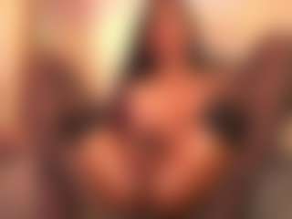 Chloe-Cherry21's Live Sex Cam Show