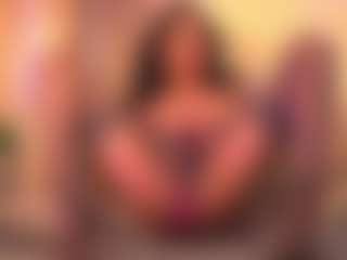 Chloe-Cherry21's Live Sex Cam Show
