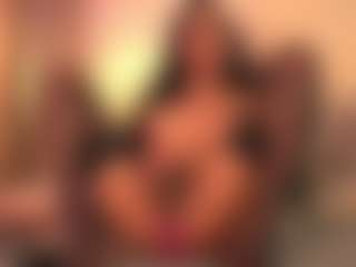 Chloe-Cherry21's Live Sex Cam Show