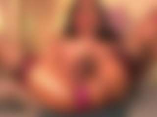 Chloe-Cherry21's Live Sex Cam Show