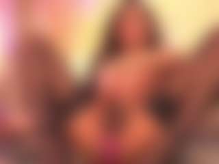 Chloe-Cherry21's Live Sex Cam Show