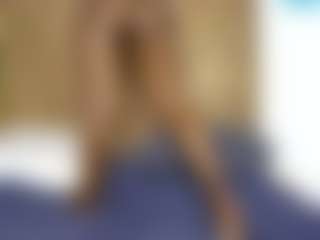 Live cam show with Tyla_cerry - Living Room on CamClone