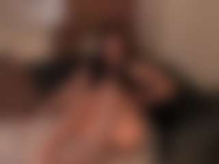 Live cam show with Amber Farrell - Average on galaxygirlnitro.com