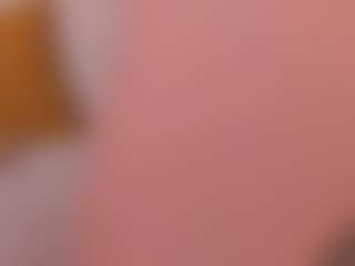 Live cam show with Amber Farrell - Average on makecum.org