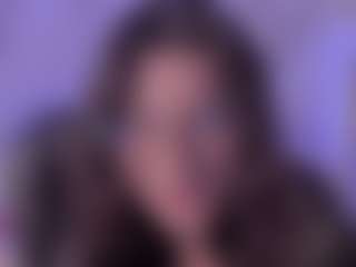 Live cam show with Amber Farrell - Brown Hair on realtime-chat