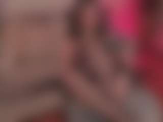 Live cam show with Amber Farrell - Cum Brown Hair on AdultVida.com