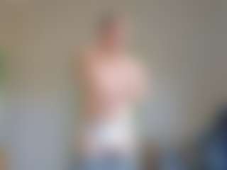 Andrew19005's Live Sex Cam Show